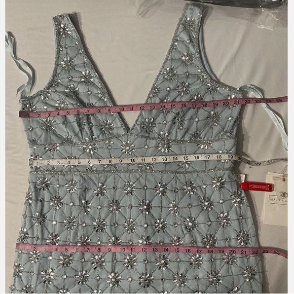 NWT Mac Duggal [ 18 ] Sleeveless Hand Beaded Floral V-Neck Gown Powder‎ Blue - Picture 5 of 16